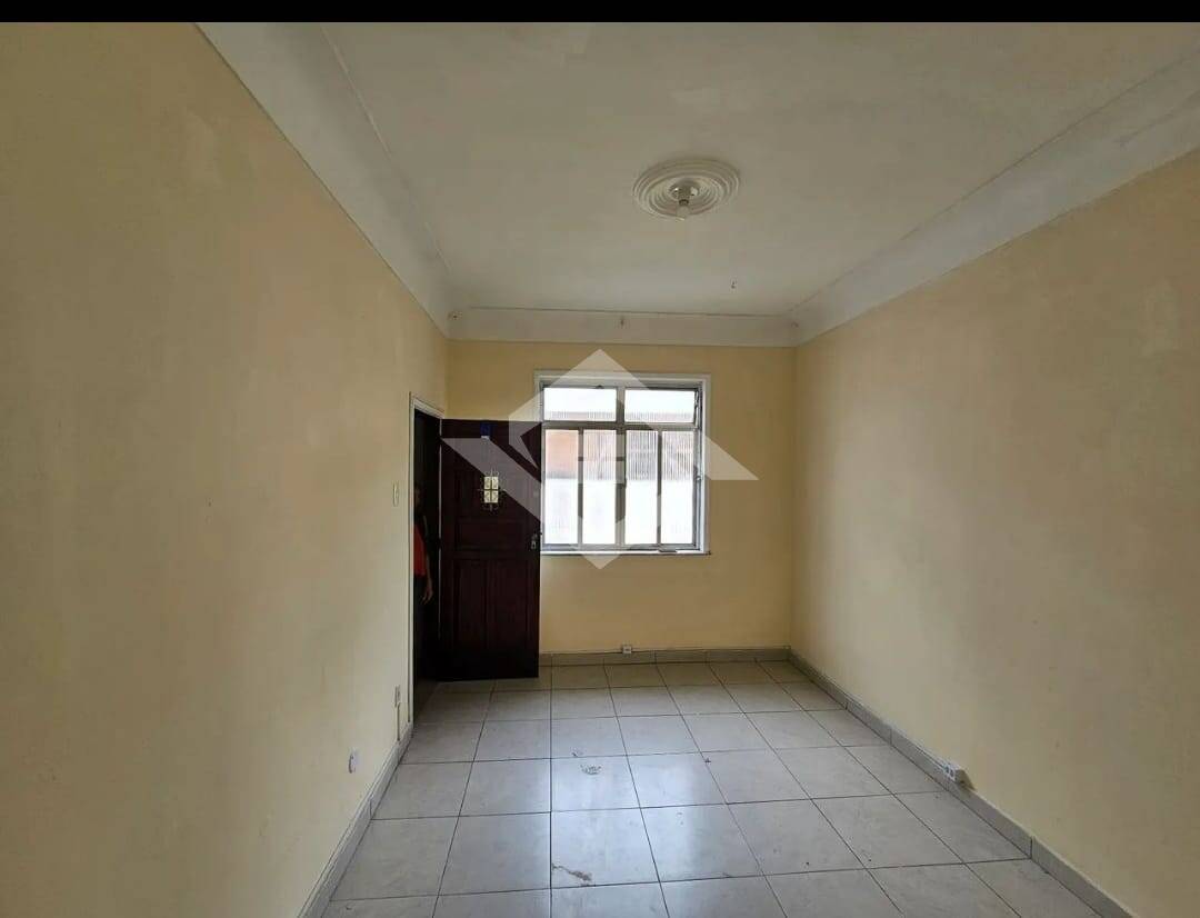 Casa à venda com 8 quartos, 211m² - Foto 18