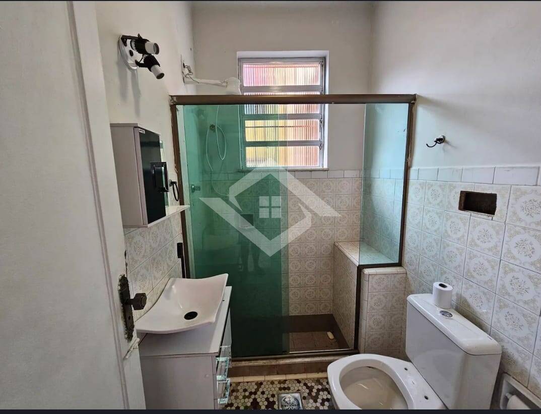 Casa à venda com 8 quartos, 211m² - Foto 19