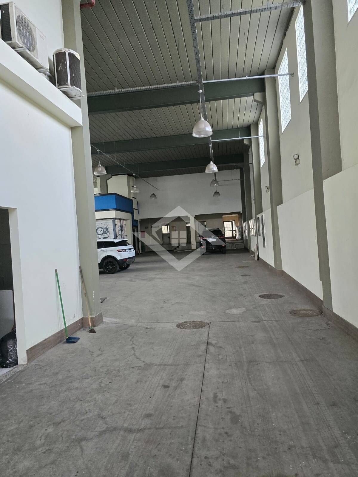 Depósito-Galpão-Armazém para alugar, 1000m² - Foto 15