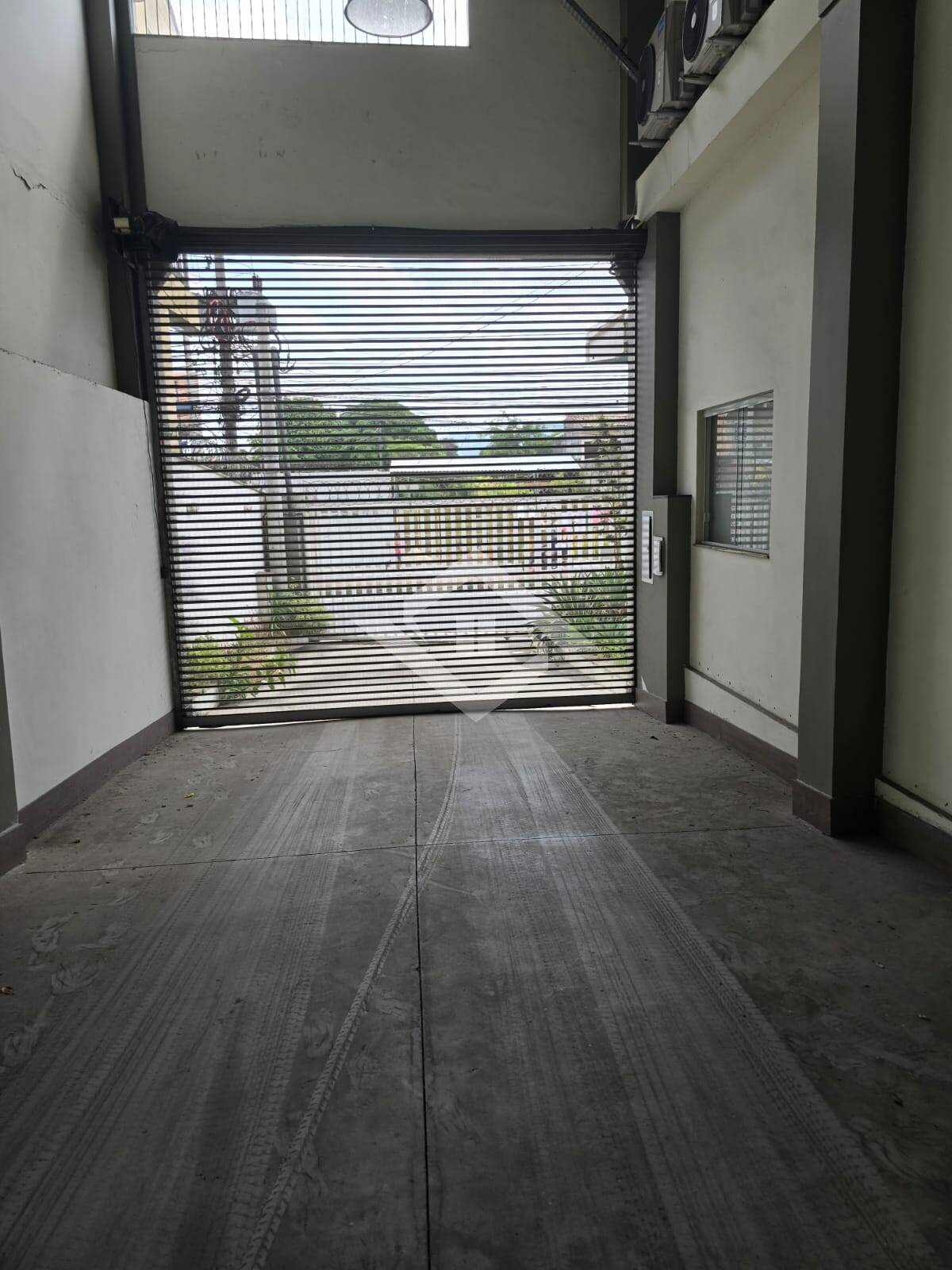 Depósito-Galpão-Armazém para alugar, 1000m² - Foto 16
