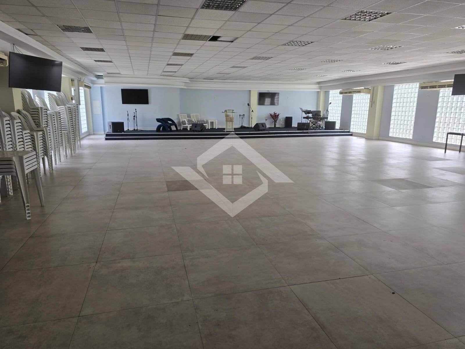 Depósito-Galpão-Armazém para alugar, 1000m² - Foto 2