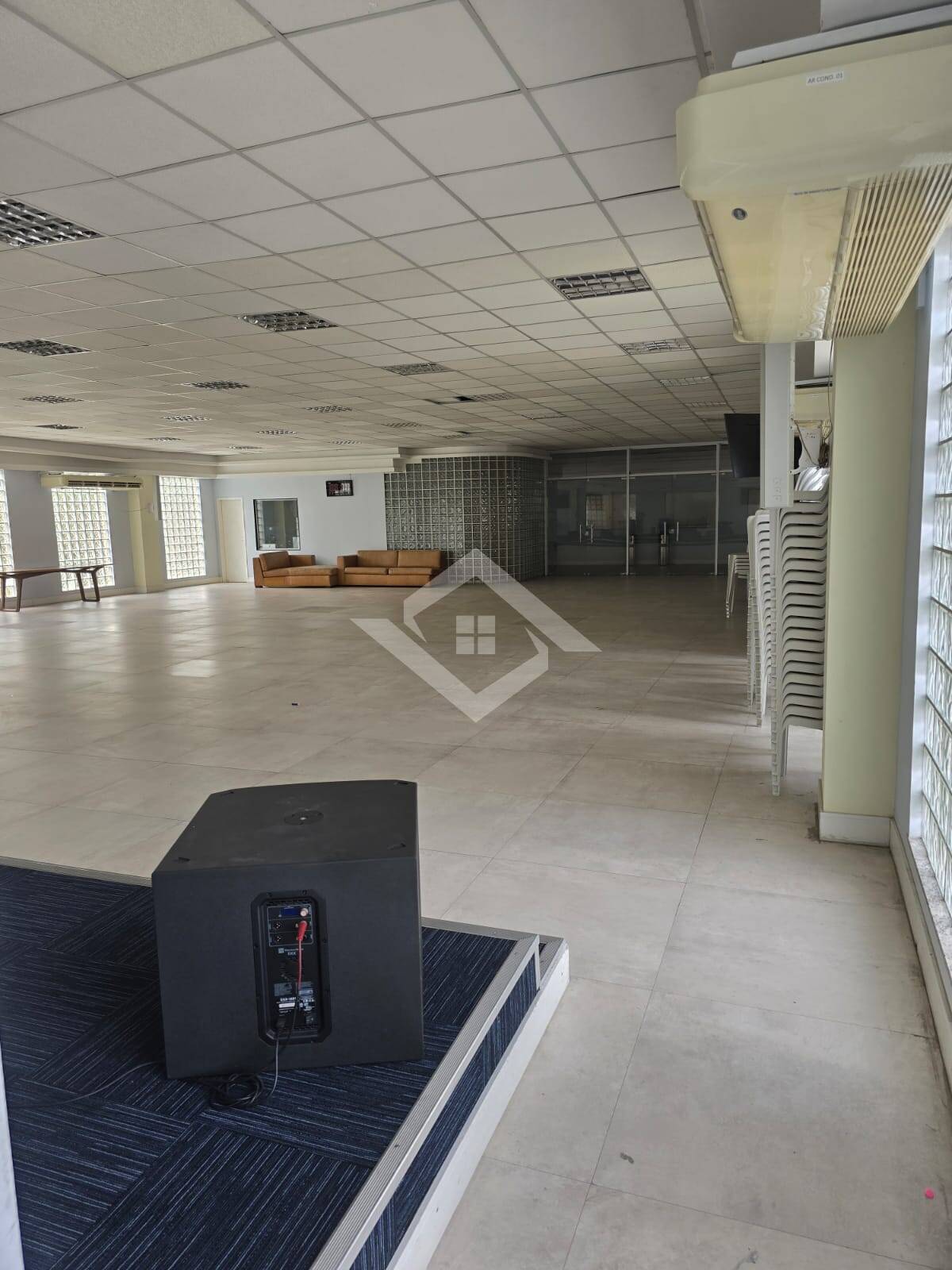 Depósito-Galpão-Armazém para alugar, 1000m² - Foto 5
