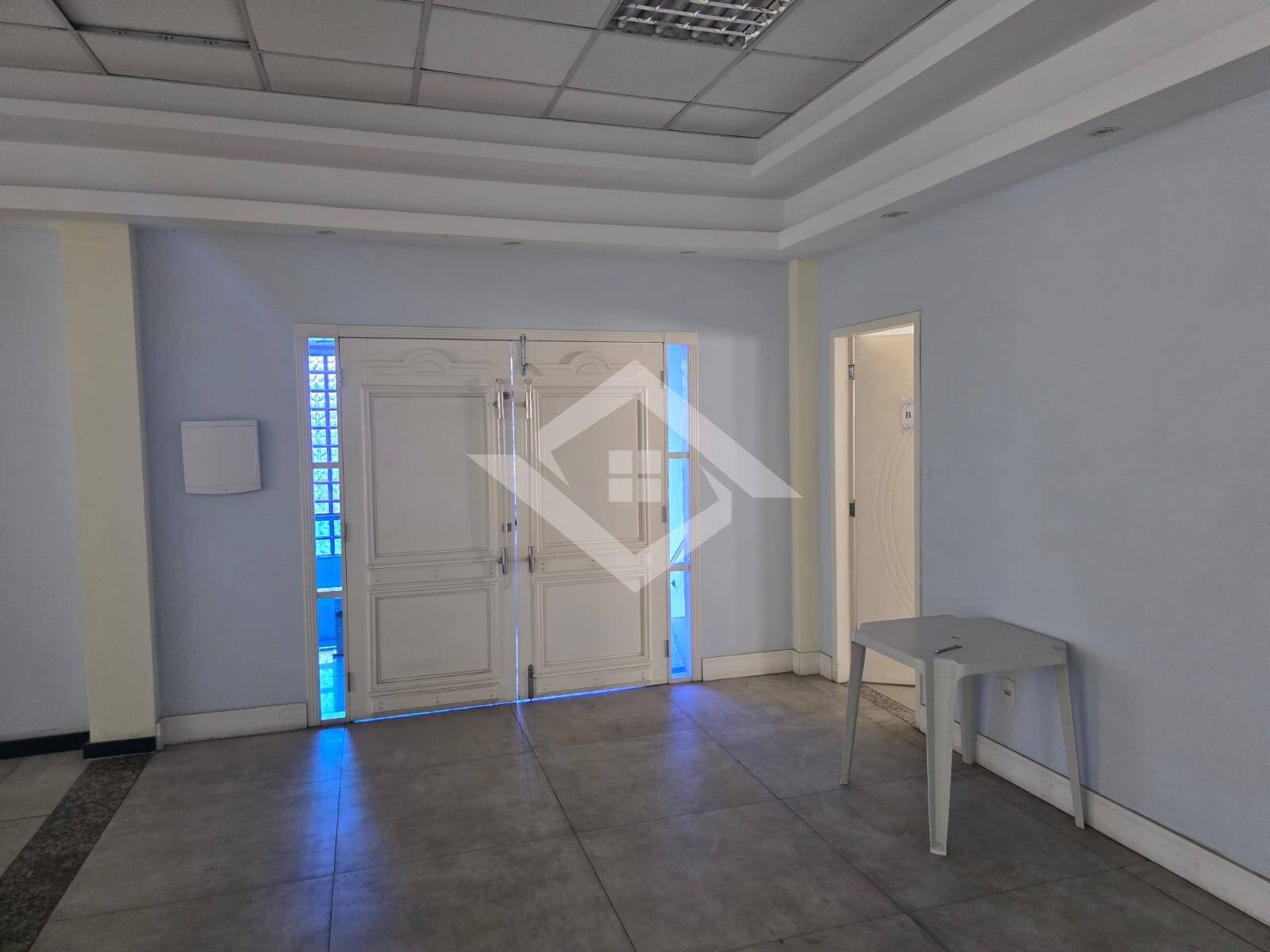 Depósito-Galpão-Armazém para alugar, 1000m² - Foto 6