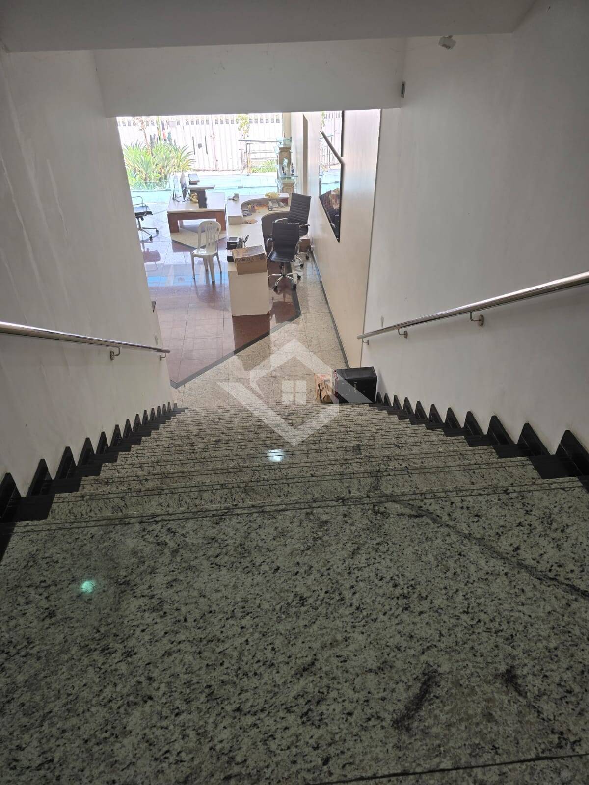 Depósito-Galpão-Armazém para alugar, 1000m² - Foto 8