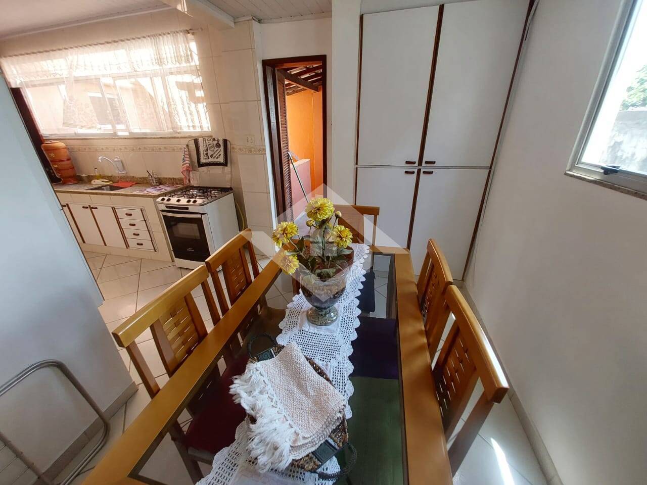 Casa à venda com 3 quartos, 130m² - Foto 9