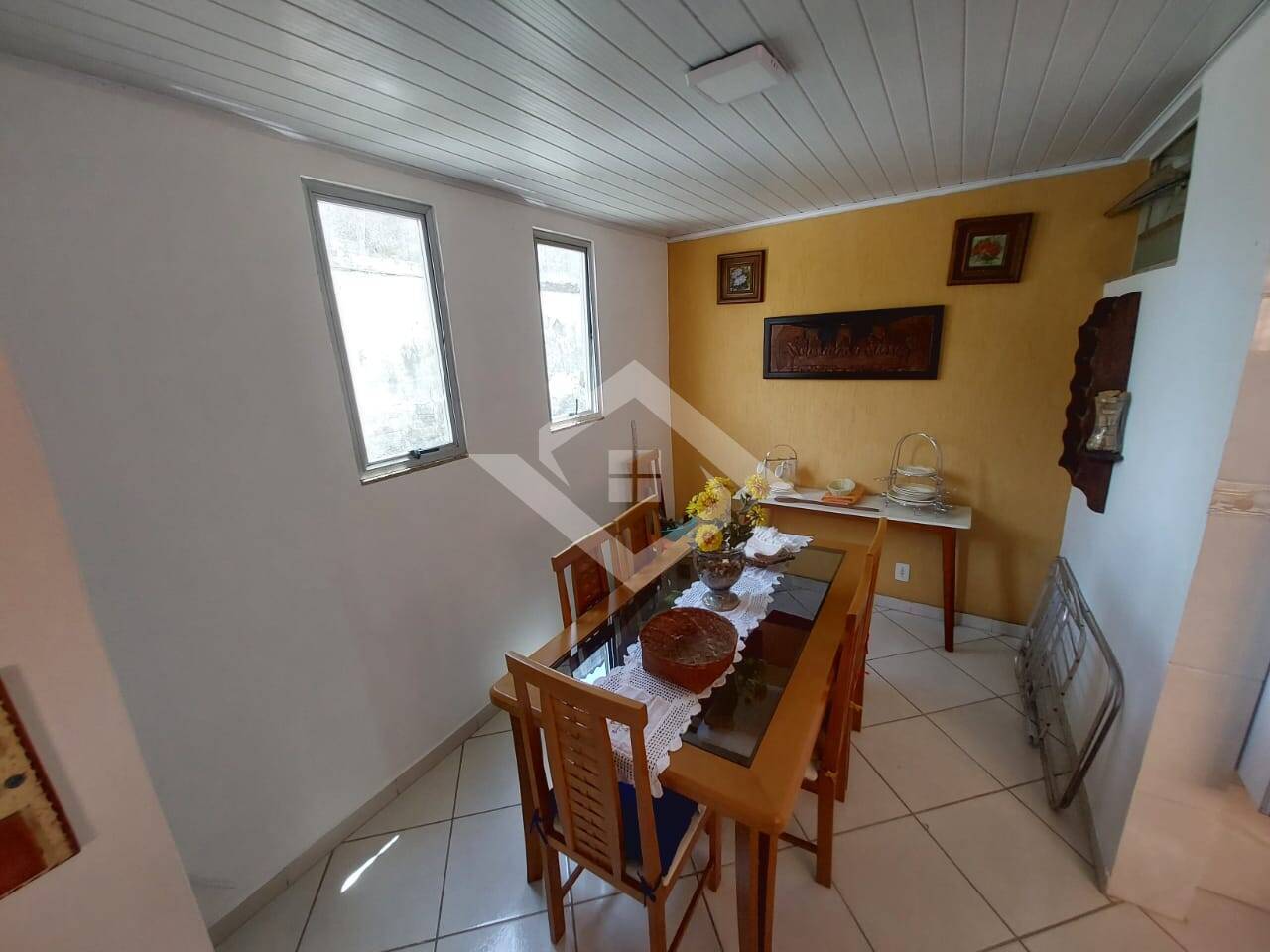 Casa à venda com 3 quartos, 130m² - Foto 7