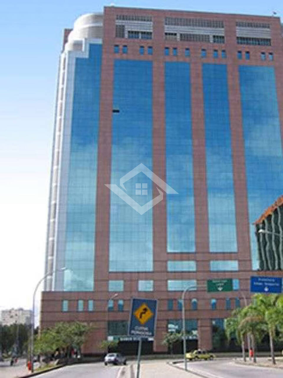 Prédio Inteiro para alugar, 461m² - Foto 2