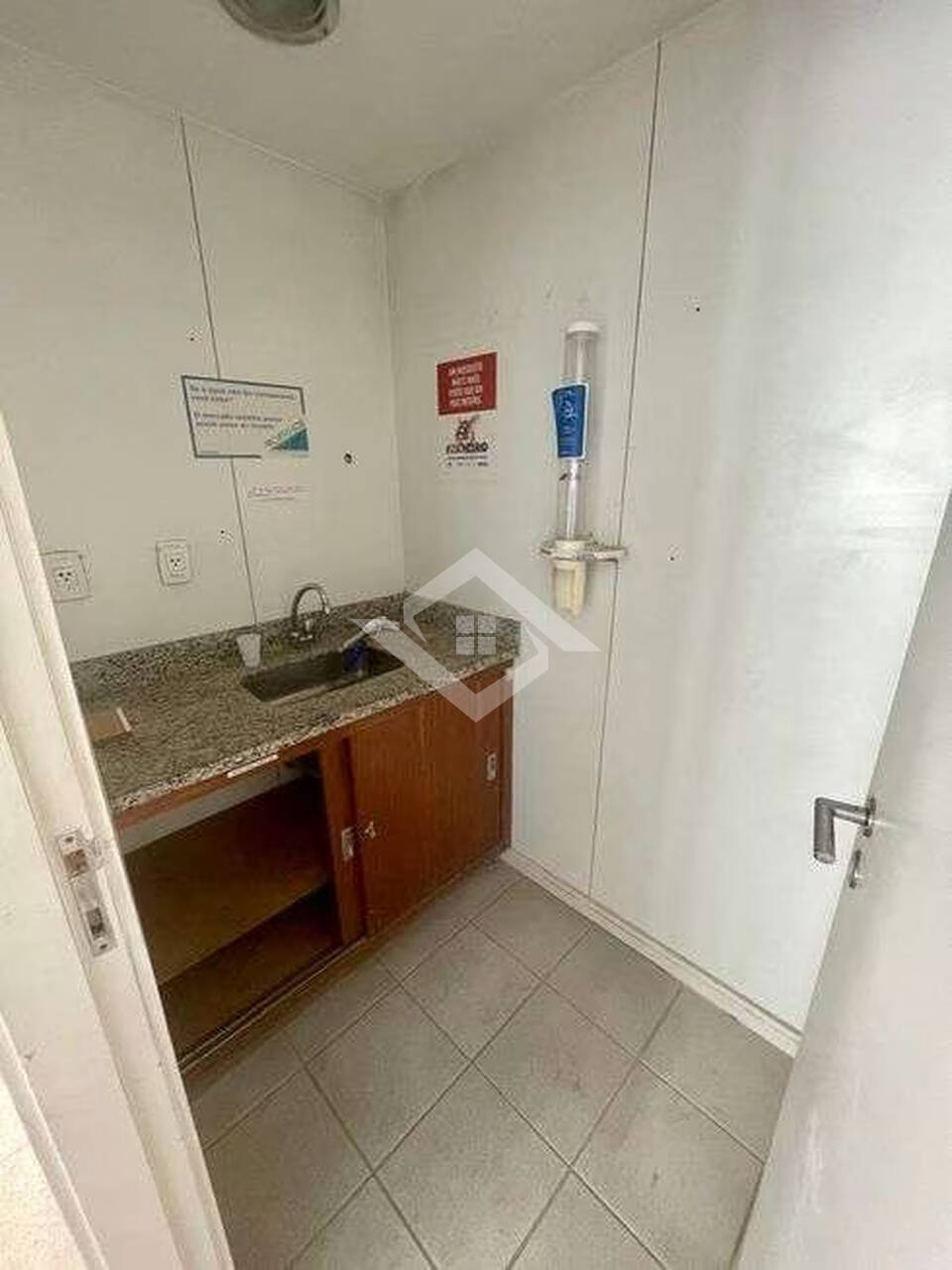 Prédio Inteiro para alugar, 188m² - Foto 12