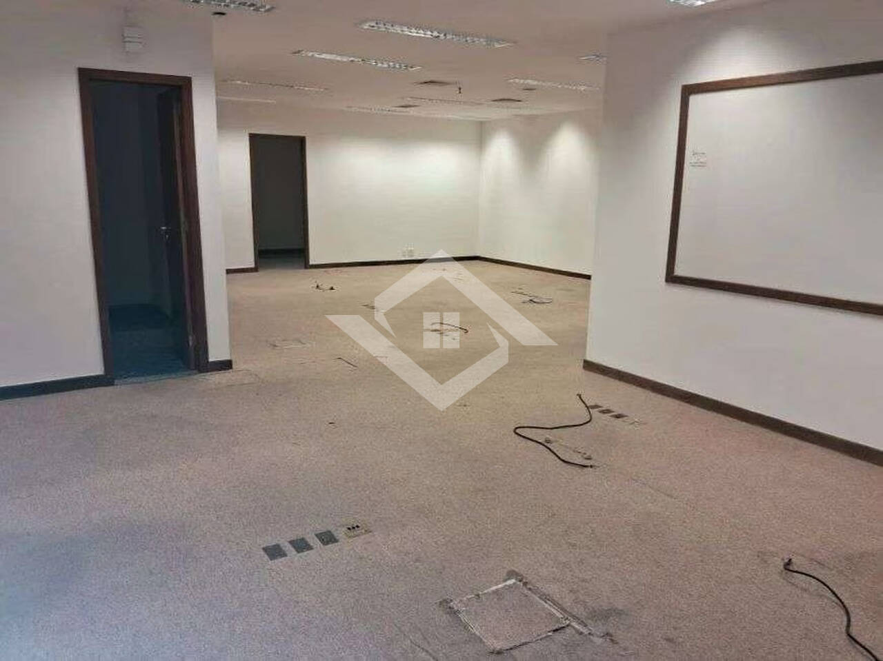 Prédio Inteiro para alugar, 230m² - Foto 5