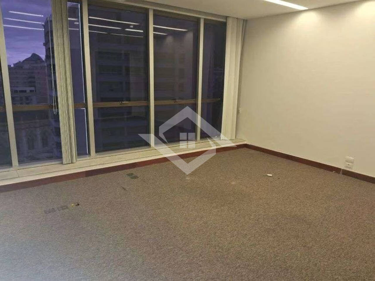 Prédio Inteiro para alugar, 230m² - Foto 7