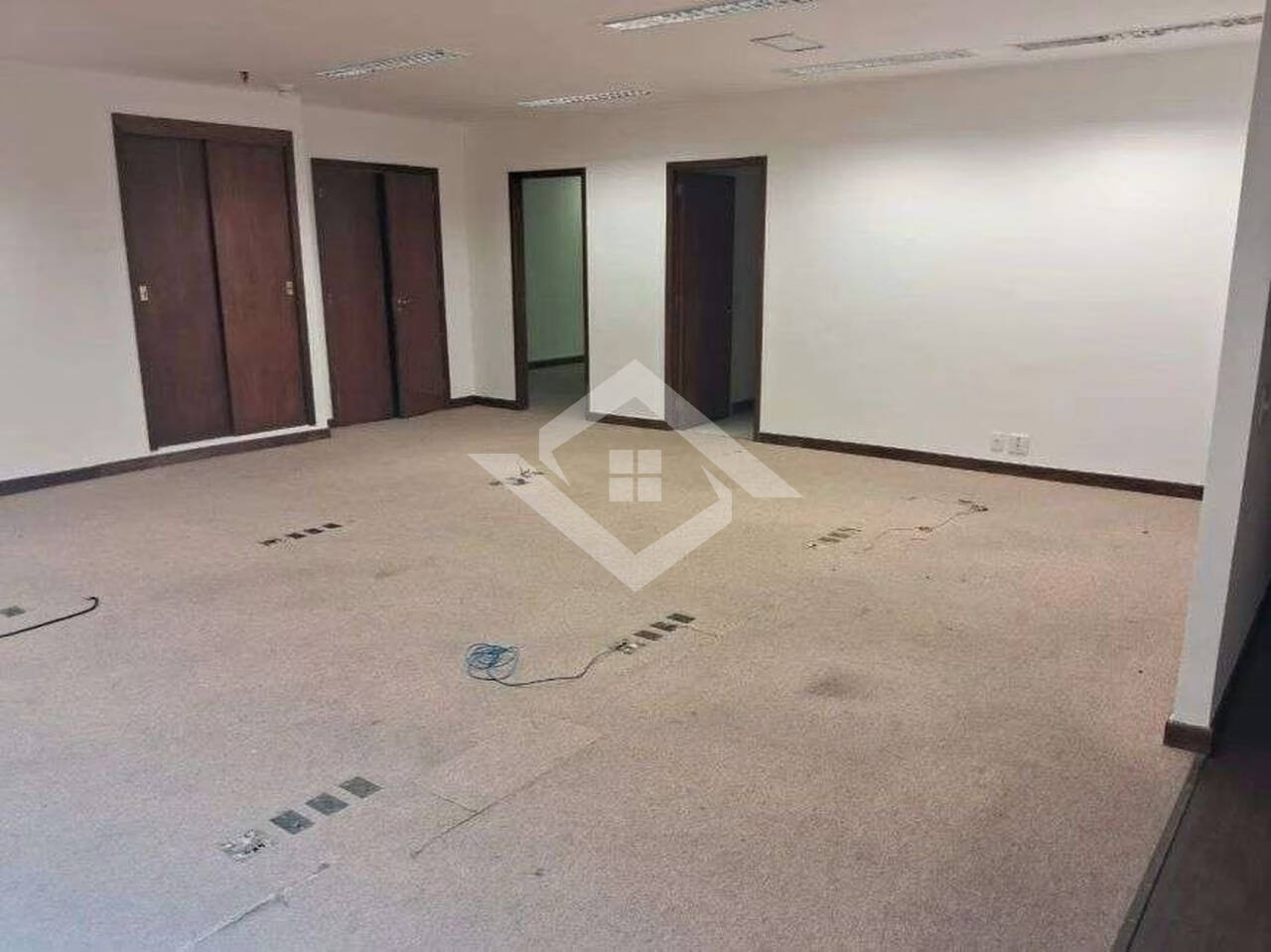 Prédio Inteiro para alugar, 230m² - Foto 18