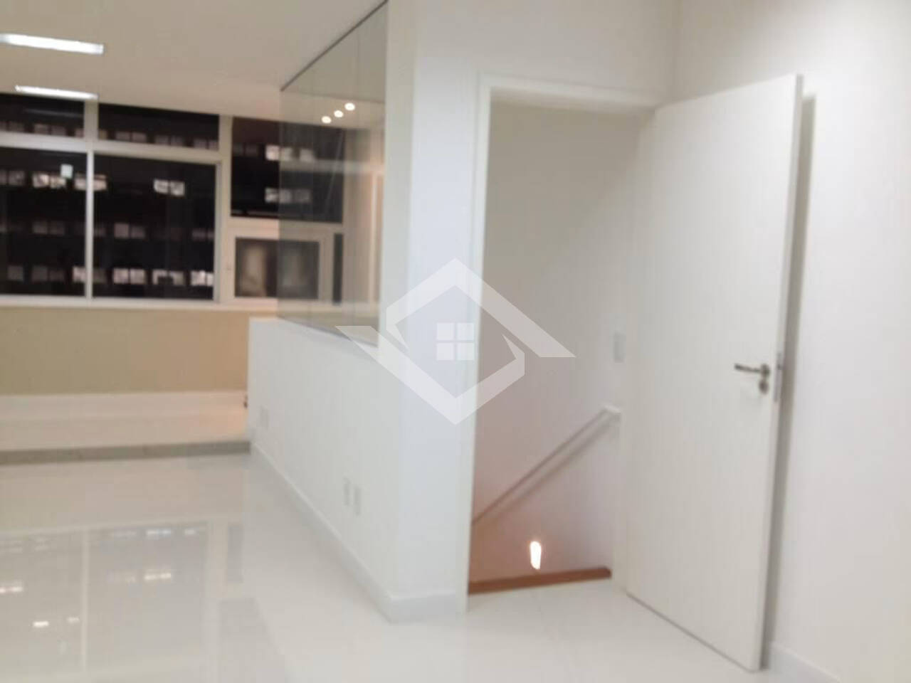 Prédio Inteiro à venda e aluguel, 72m² - Foto 4