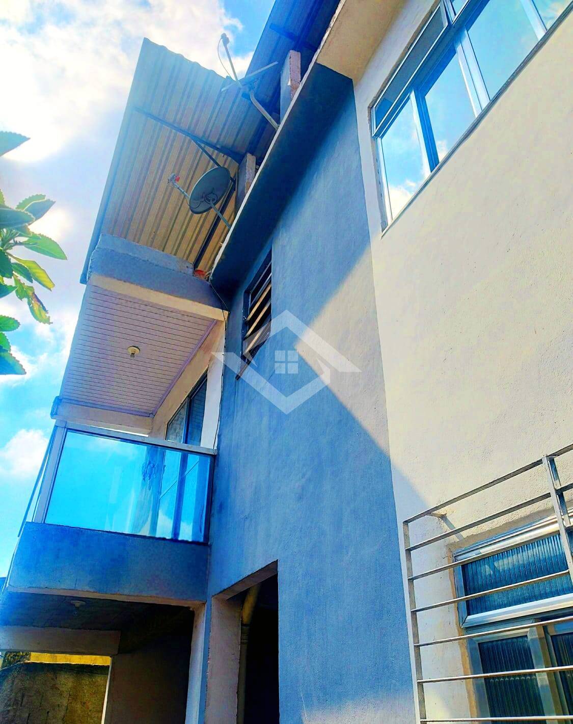Casa à venda com 5 quartos, 10m² - Foto 2