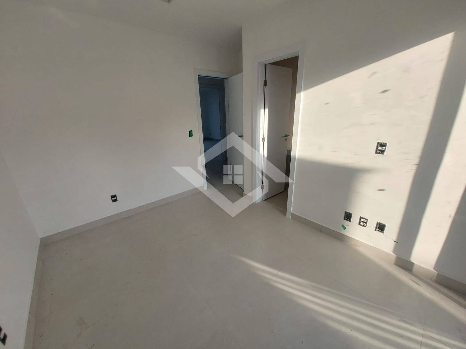 Casa de Condomínio à venda com 3 quartos, 251m² - Foto 5