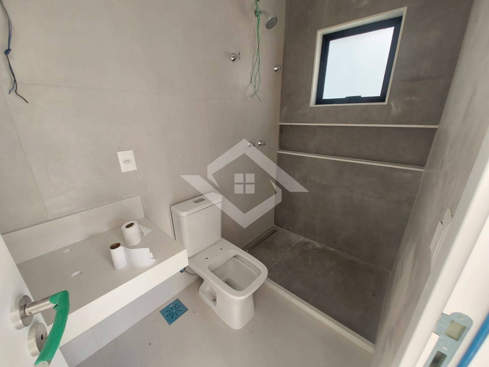 Casa de Condomínio à venda com 3 quartos, 251m² - Foto 9