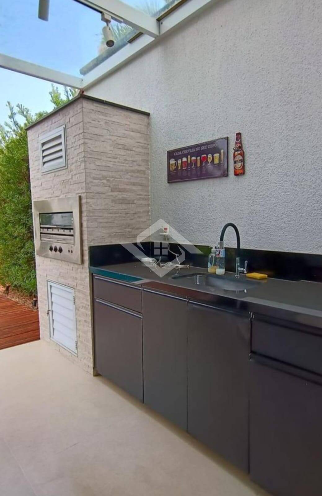 Casa para alugar com 4 quartos, 480m² - Foto 10