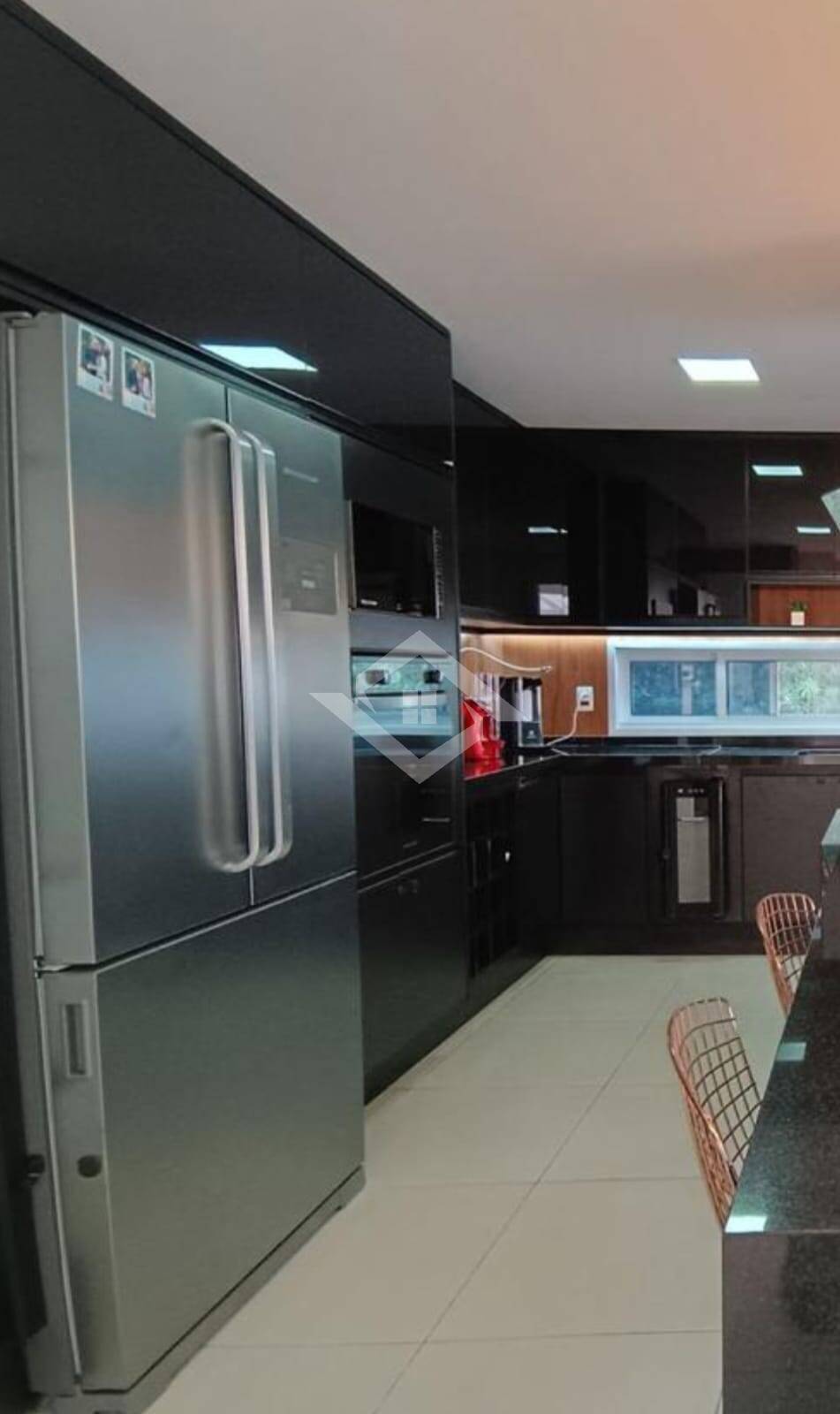 Casa para alugar com 4 quartos, 480m² - Foto 14