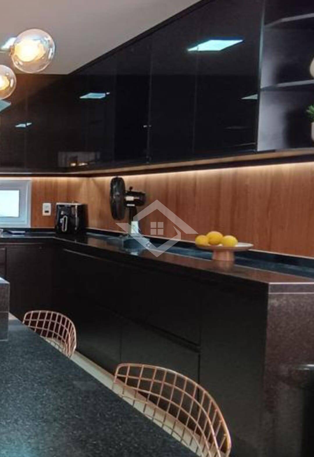 Casa para alugar com 4 quartos, 480m² - Foto 13