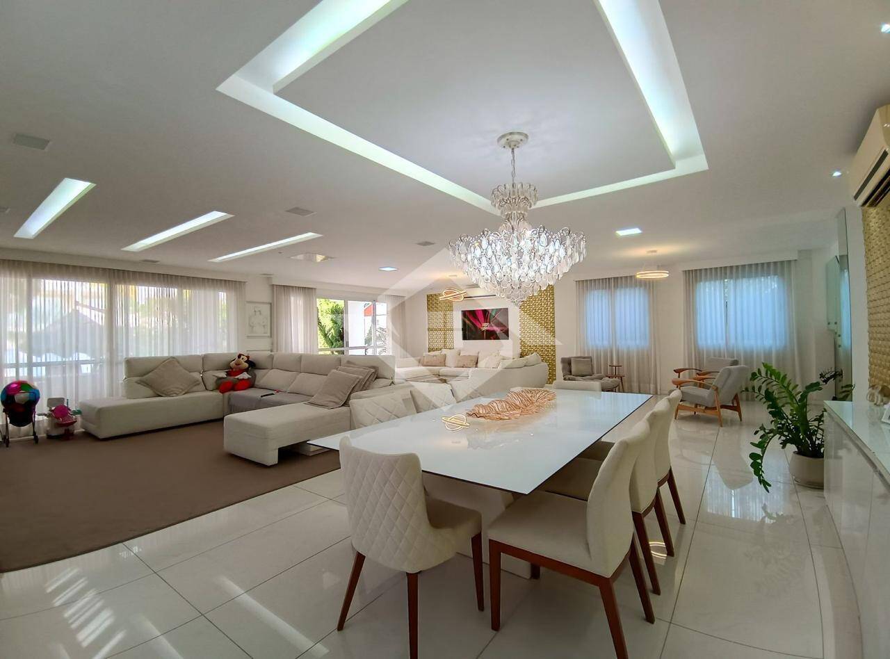 Casa para alugar com 4 quartos, 480m² - Foto 18