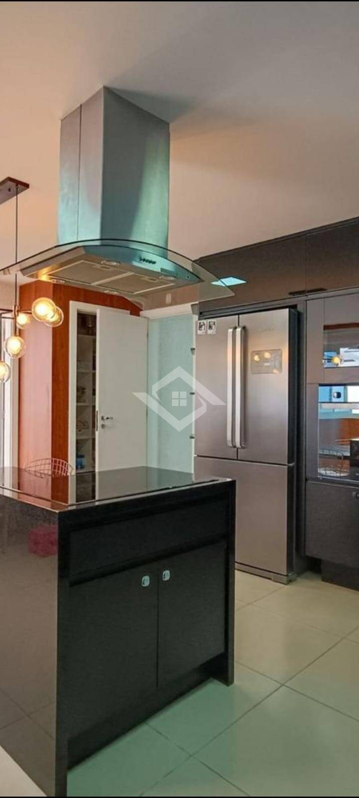 Casa para alugar com 4 quartos, 480m² - Foto 16