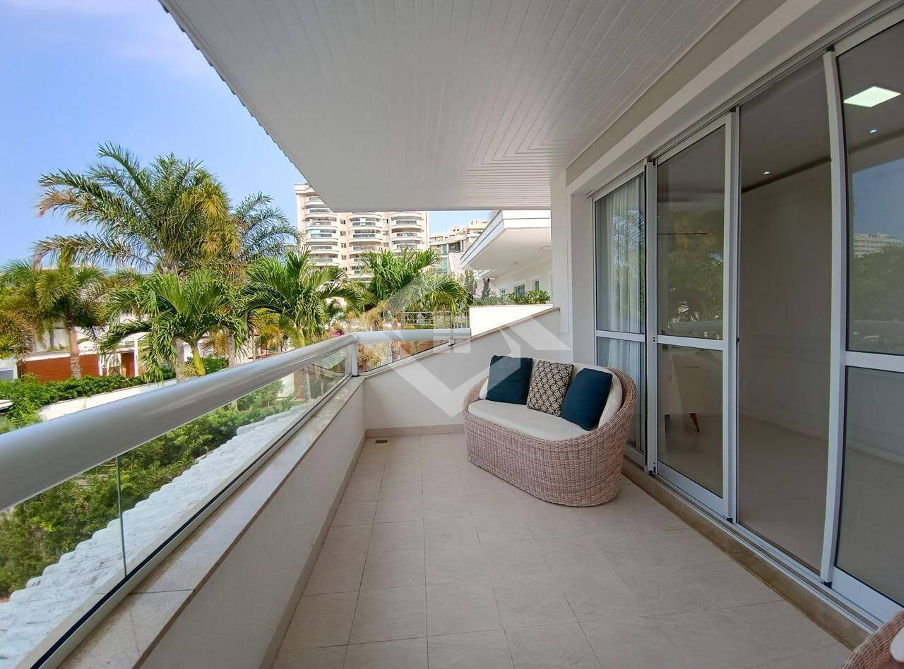Casa para alugar com 4 quartos, 480m² - Foto 28