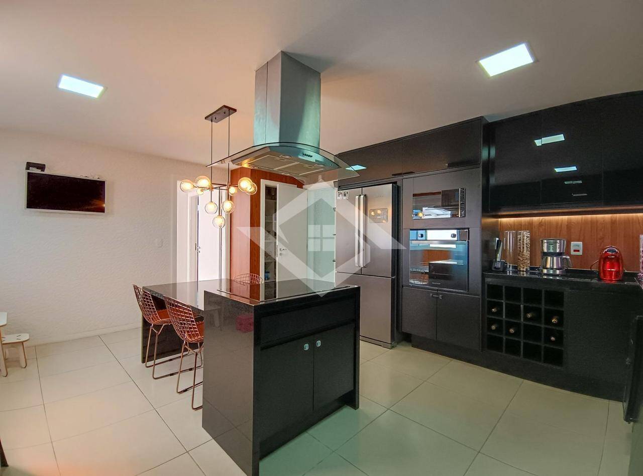 Casa para alugar com 4 quartos, 480m² - Foto 33