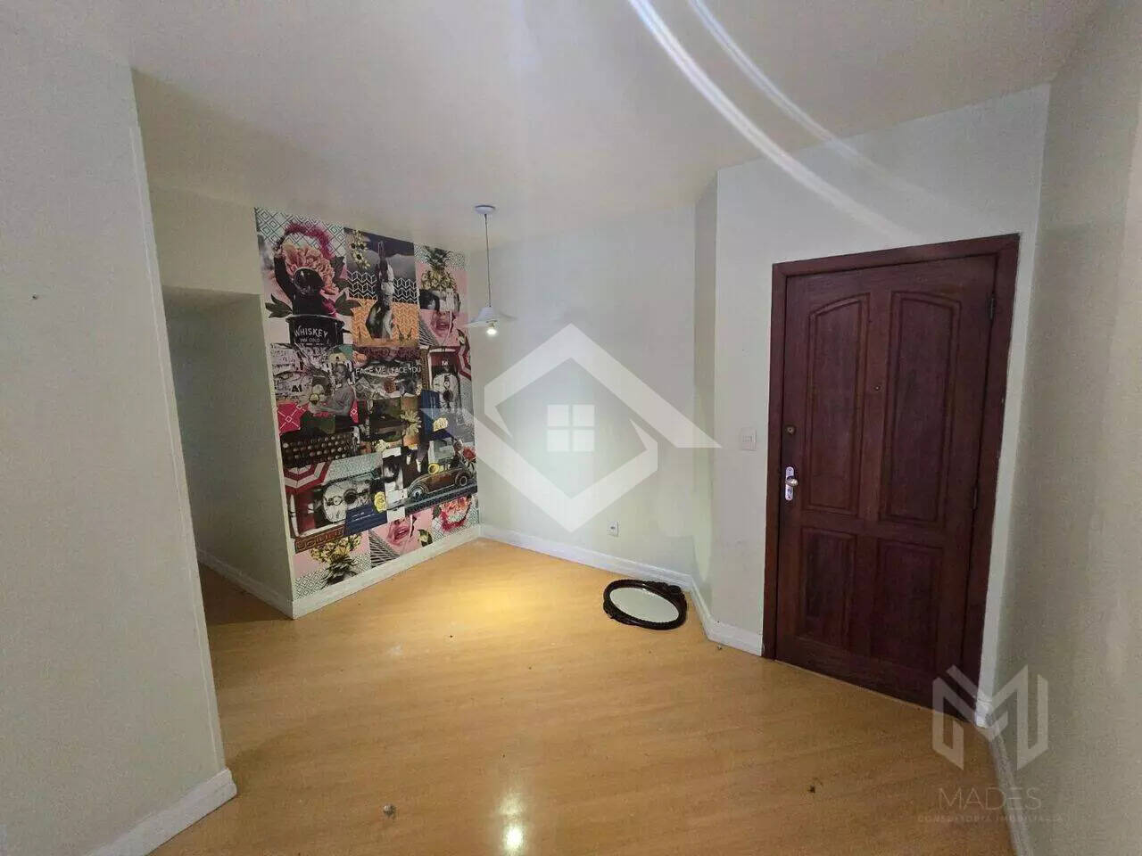 Apartamento à venda com 3 quartos, 80m² - Foto 2