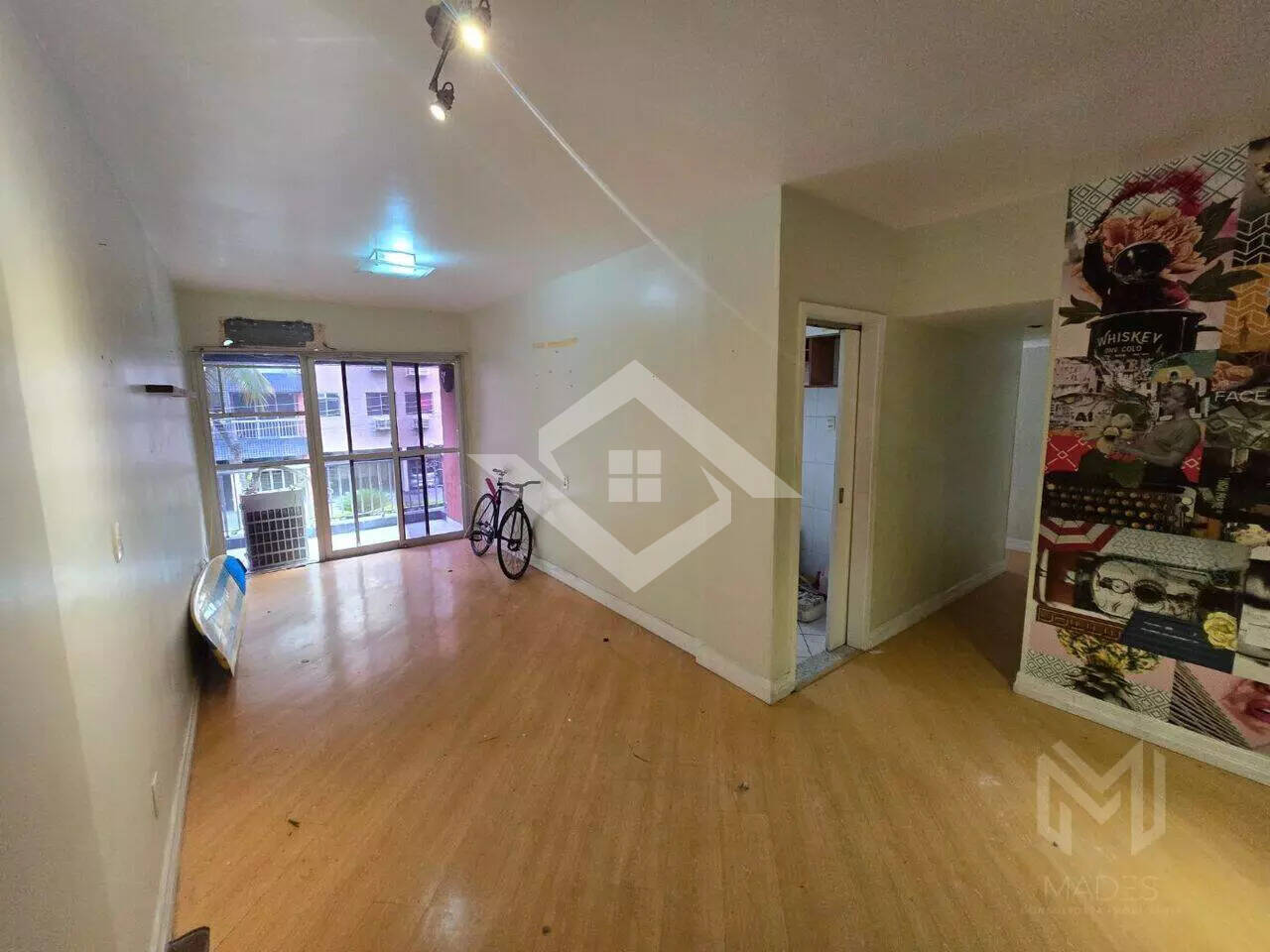 Apartamento à venda com 3 quartos, 80m² - Foto 4