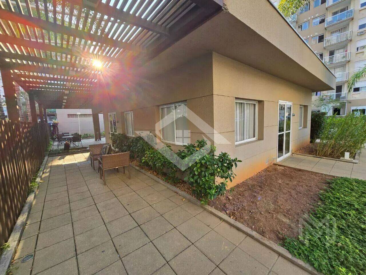 Apartamento à venda com 2 quartos, 61m² - Foto 1