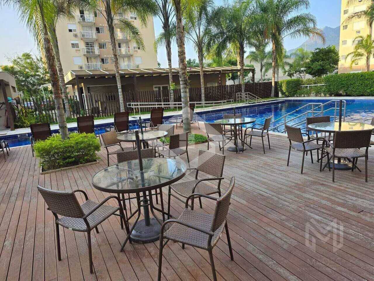 Apartamento à venda com 2 quartos, 61m² - Foto 8