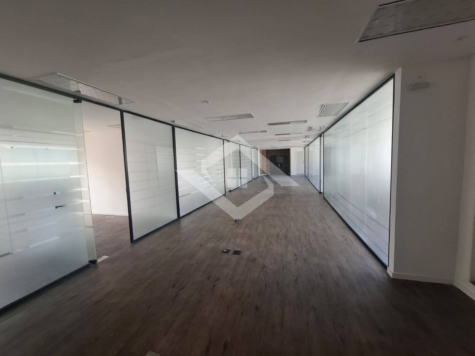 Prédio Inteiro - Foto 1