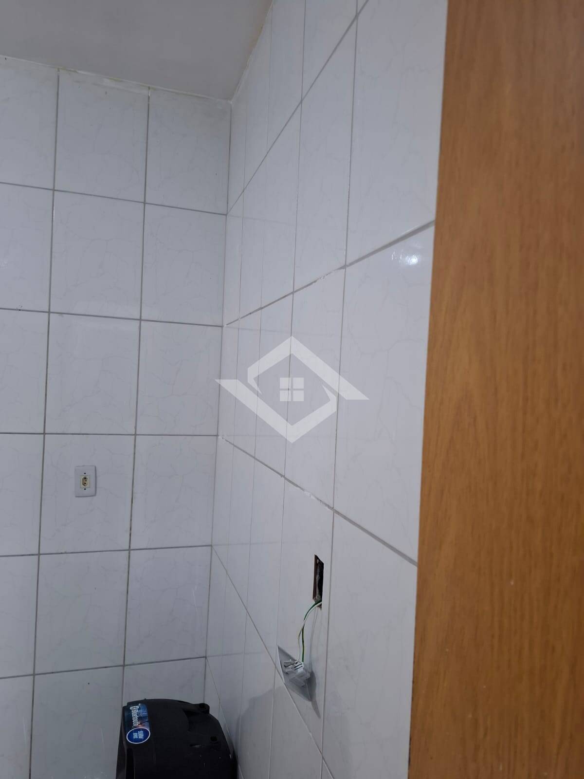 Casa à venda com 2 quartos, 70m² - Foto 10