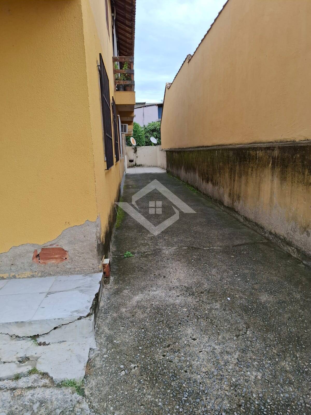Casa à venda com 2 quartos, 70m² - Foto 15
