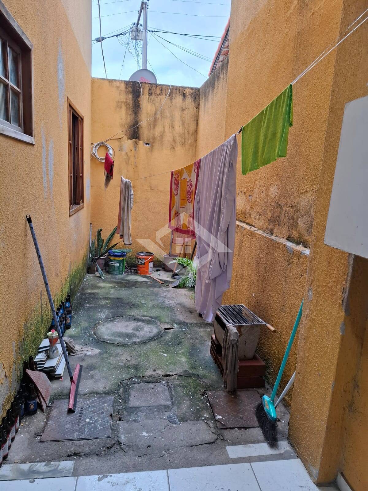 Casa à venda com 2 quartos, 70m² - Foto 17