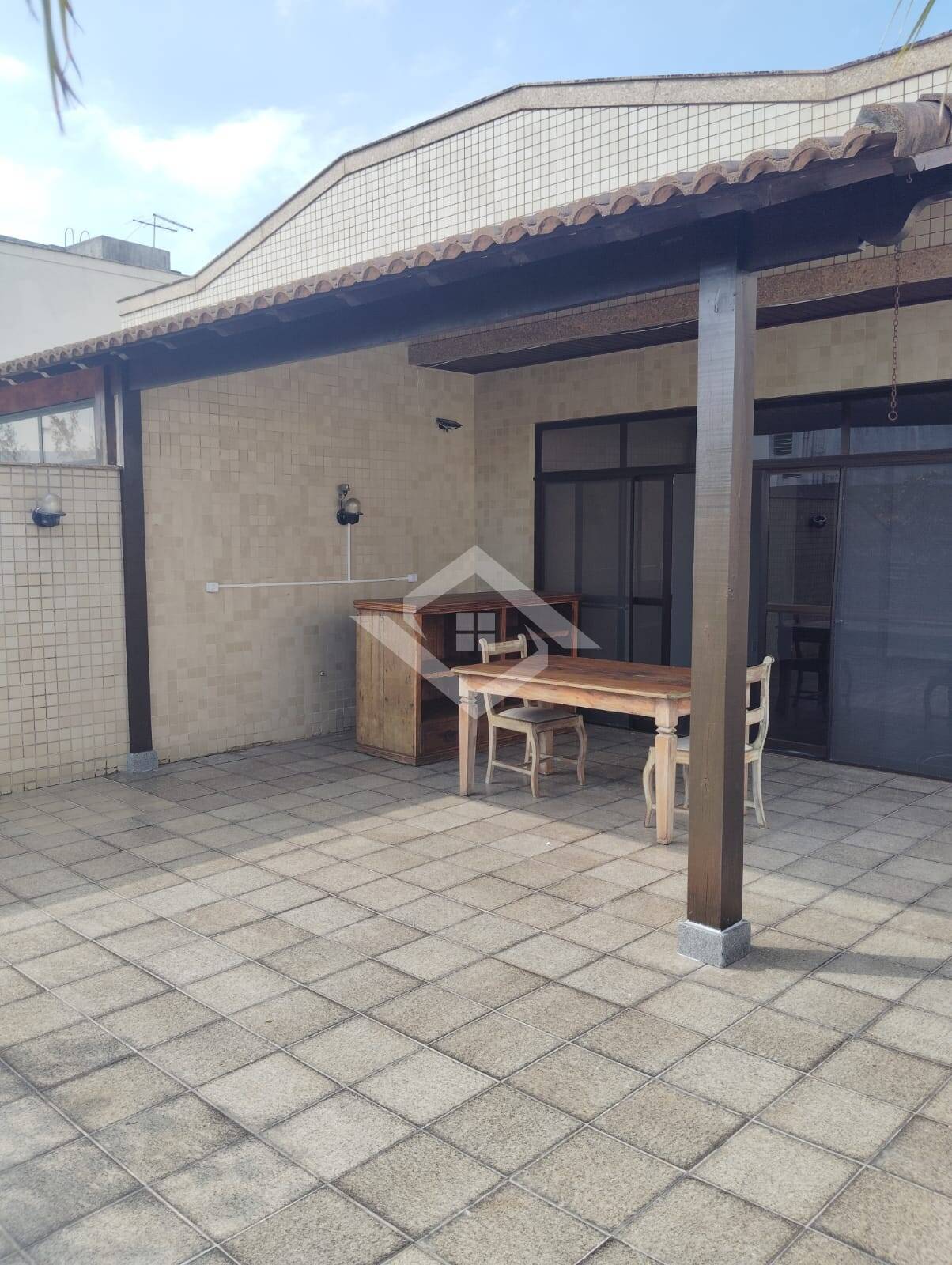 Cobertura para alugar com 3 quartos, 206m² - Foto 3