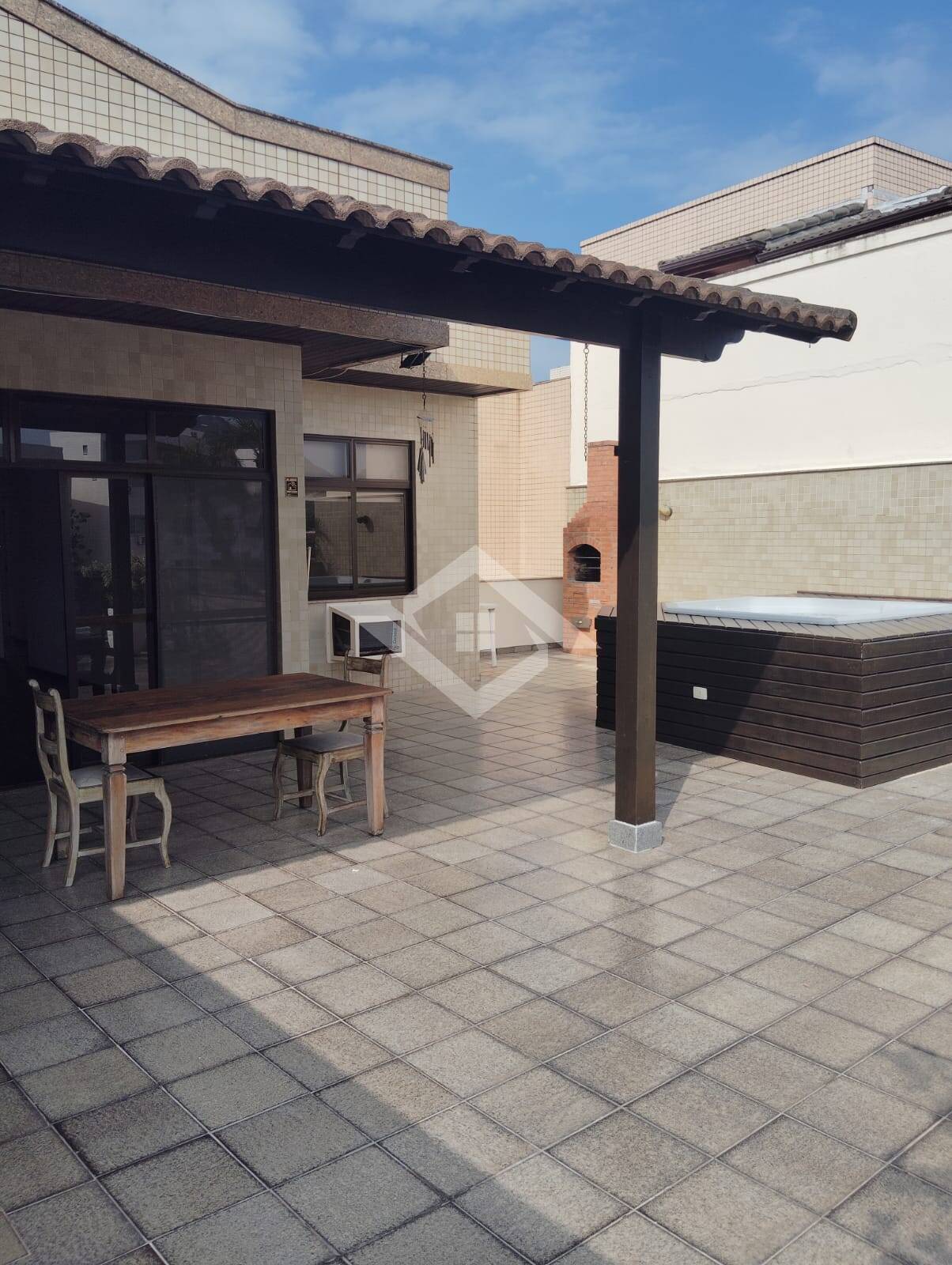 Cobertura para alugar com 3 quartos, 206m² - Foto 4