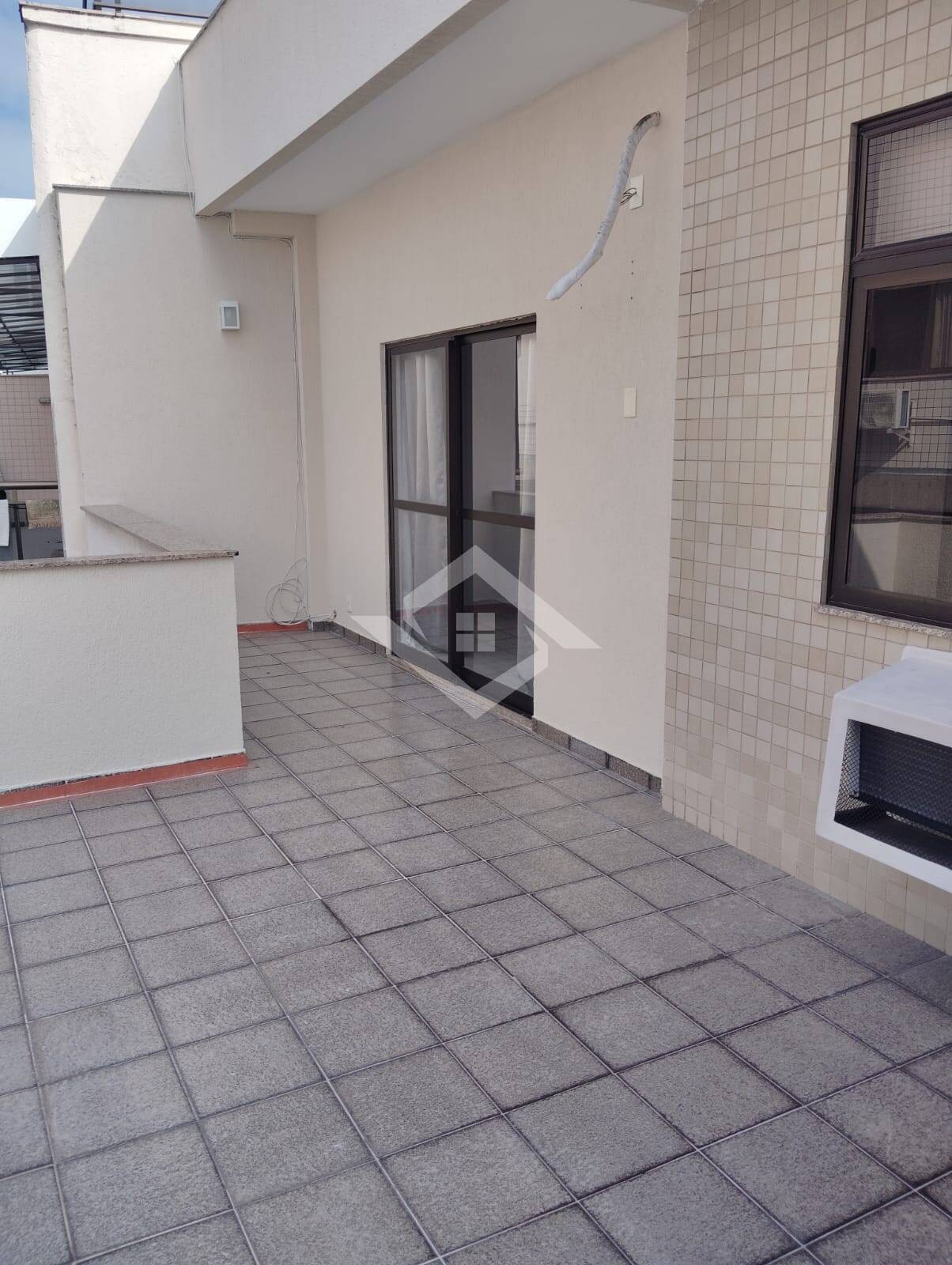 Cobertura para alugar com 3 quartos, 206m² - Foto 8