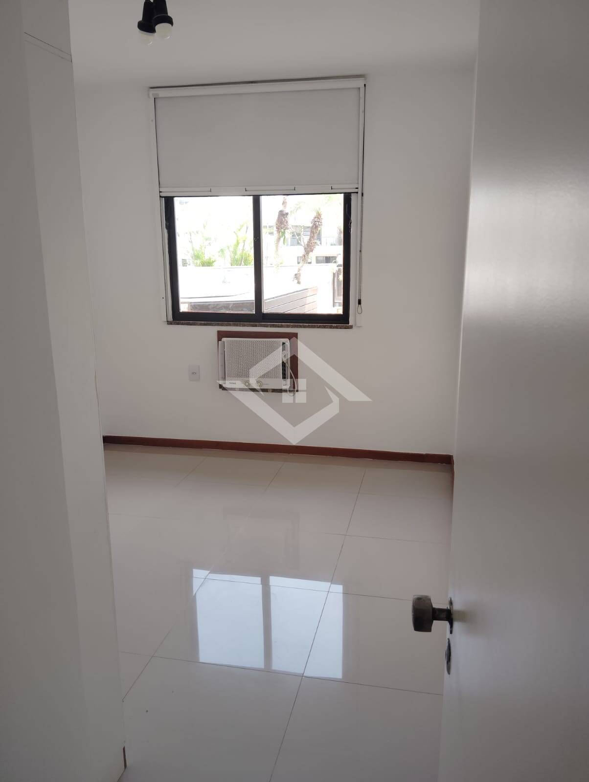 Cobertura para alugar com 3 quartos, 206m² - Foto 14