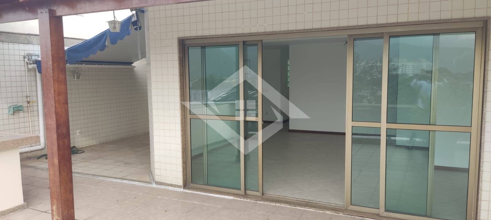 Cobertura para alugar com 3 quartos, 108m² - Foto 1