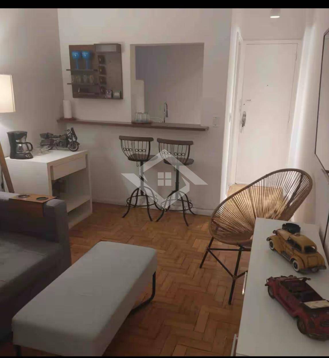 Apartamento à venda com 1 quarto, 40m² - Foto 2