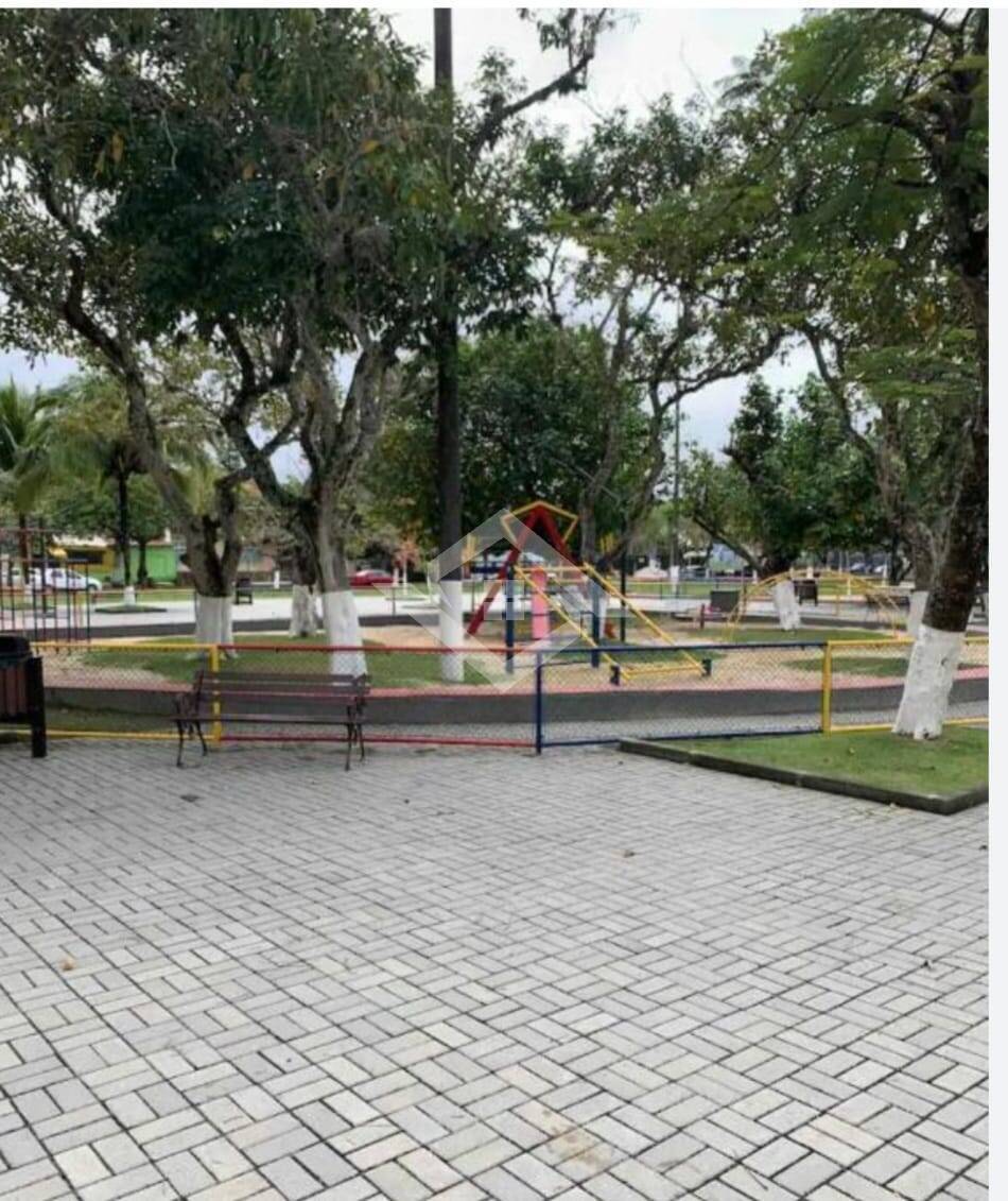 Casa para alugar com 4 quartos, 320m² - Foto 13