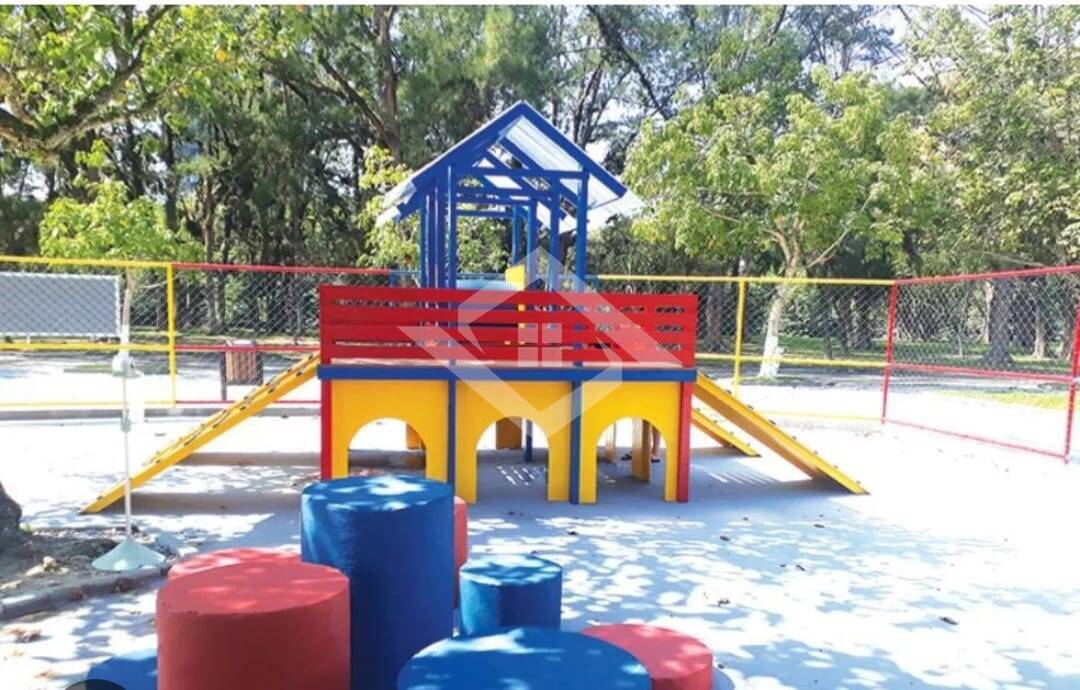 Casa para alugar com 4 quartos, 320m² - Foto 10