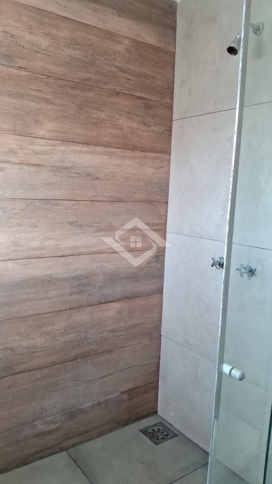 Casa para alugar com 4 quartos, 320m² - Foto 25