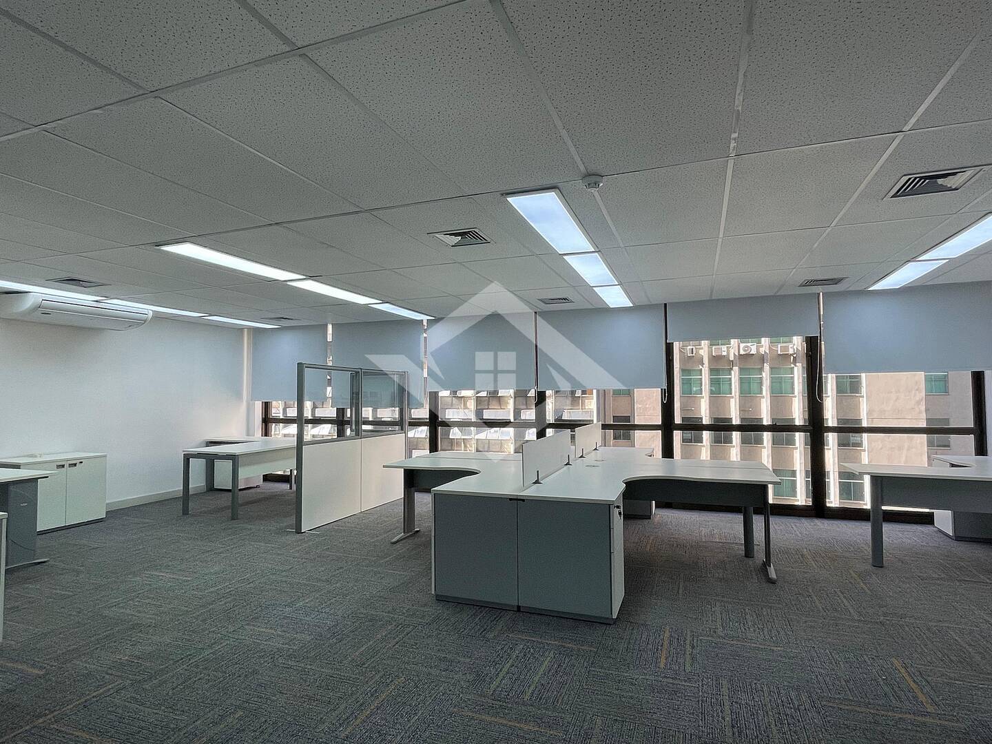 Prédio Inteiro - Foto 1