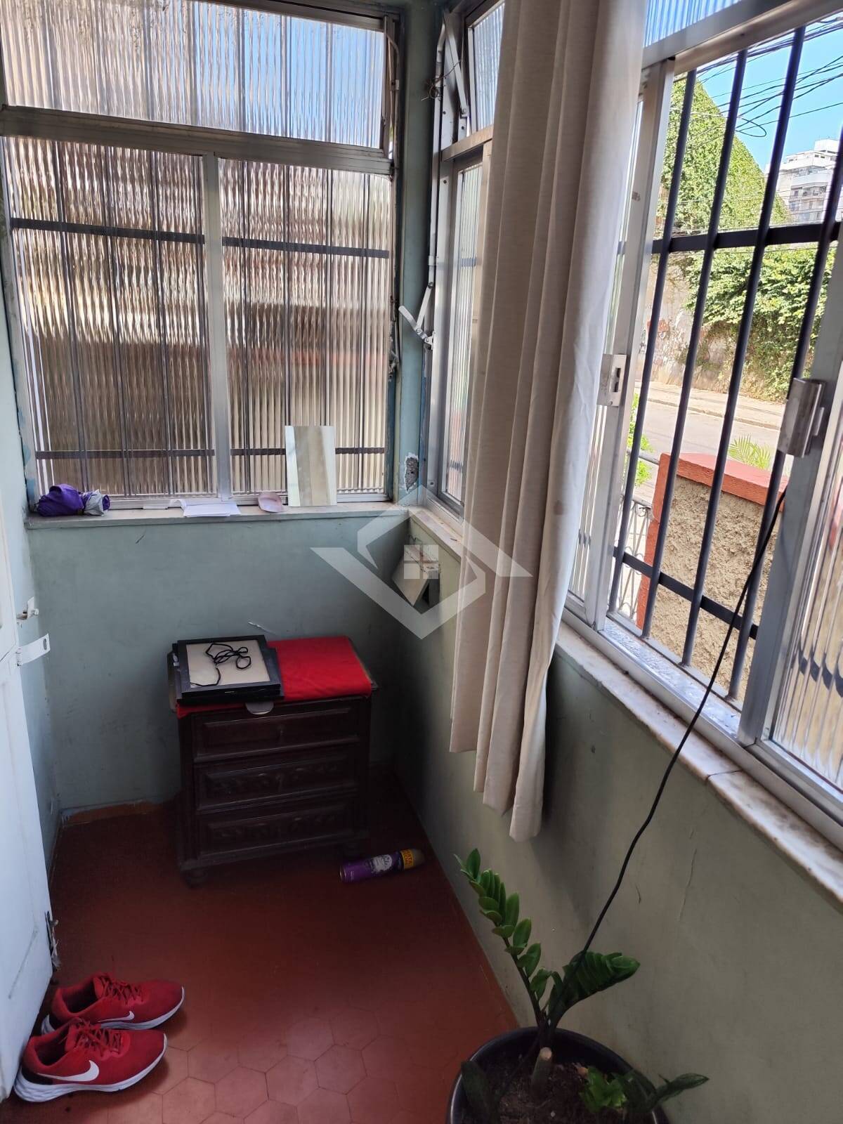 Apartamento à venda com 2 quartos, 70m² - Foto 19