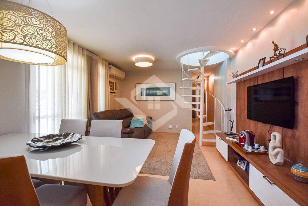 Cobertura à venda com 3 quartos, 200m² - Foto 2