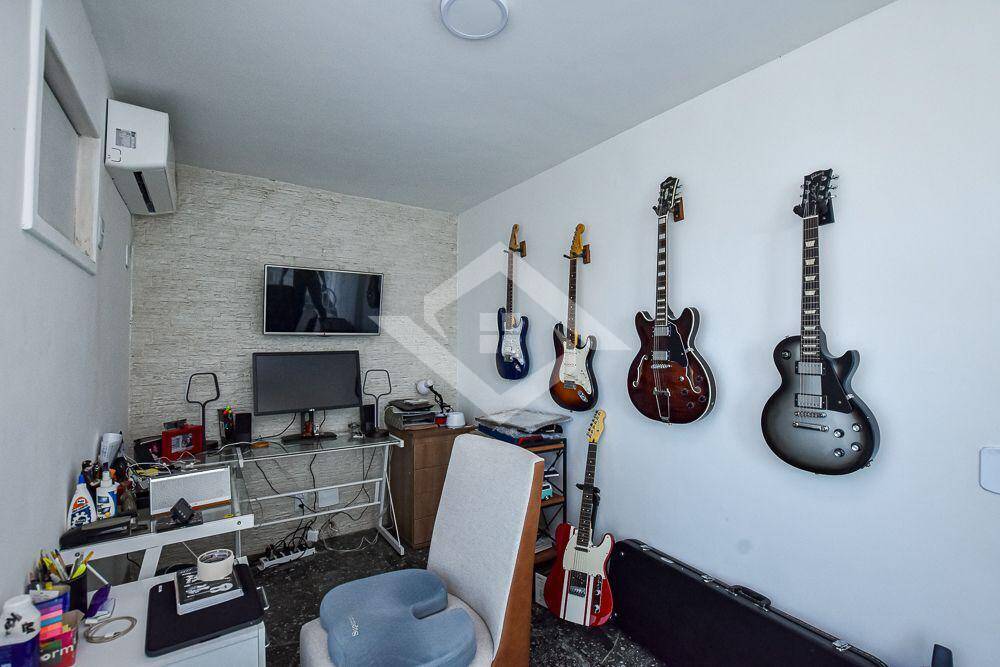 Cobertura à venda com 3 quartos, 200m² - Foto 16