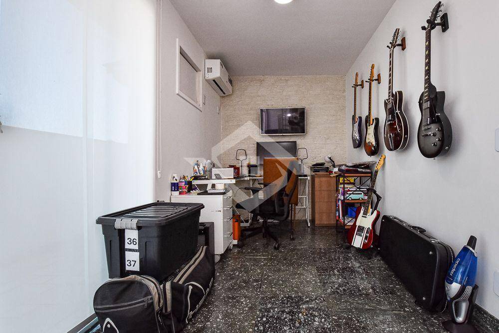 Cobertura à venda com 3 quartos, 200m² - Foto 25