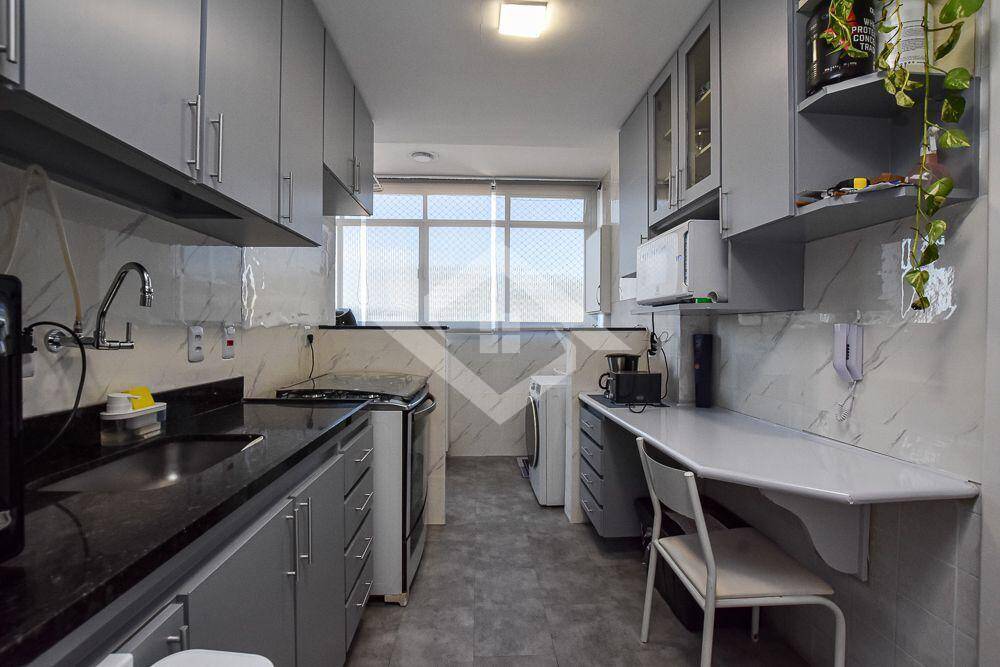 Cobertura à venda com 3 quartos, 200m² - Foto 29