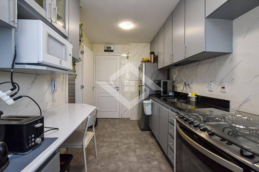 Cobertura à venda com 3 quartos, 200m² - Foto 30